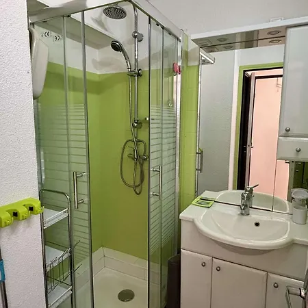 2 Pieces Mezzanine Avec Terrasse Dans Avec Piscine Jusqu'a 4 Personnes Ar590-024 * Argelès-sur-Mer
