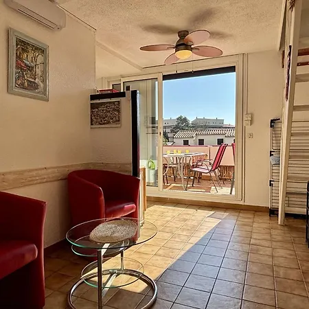Sur - 2 Pièces Mezzanine - Jusqu à 4 Personnes Ar590-024